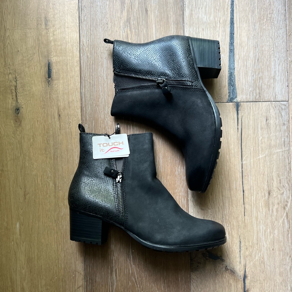 Touch It Black Women's Block Heel Ankle Boots